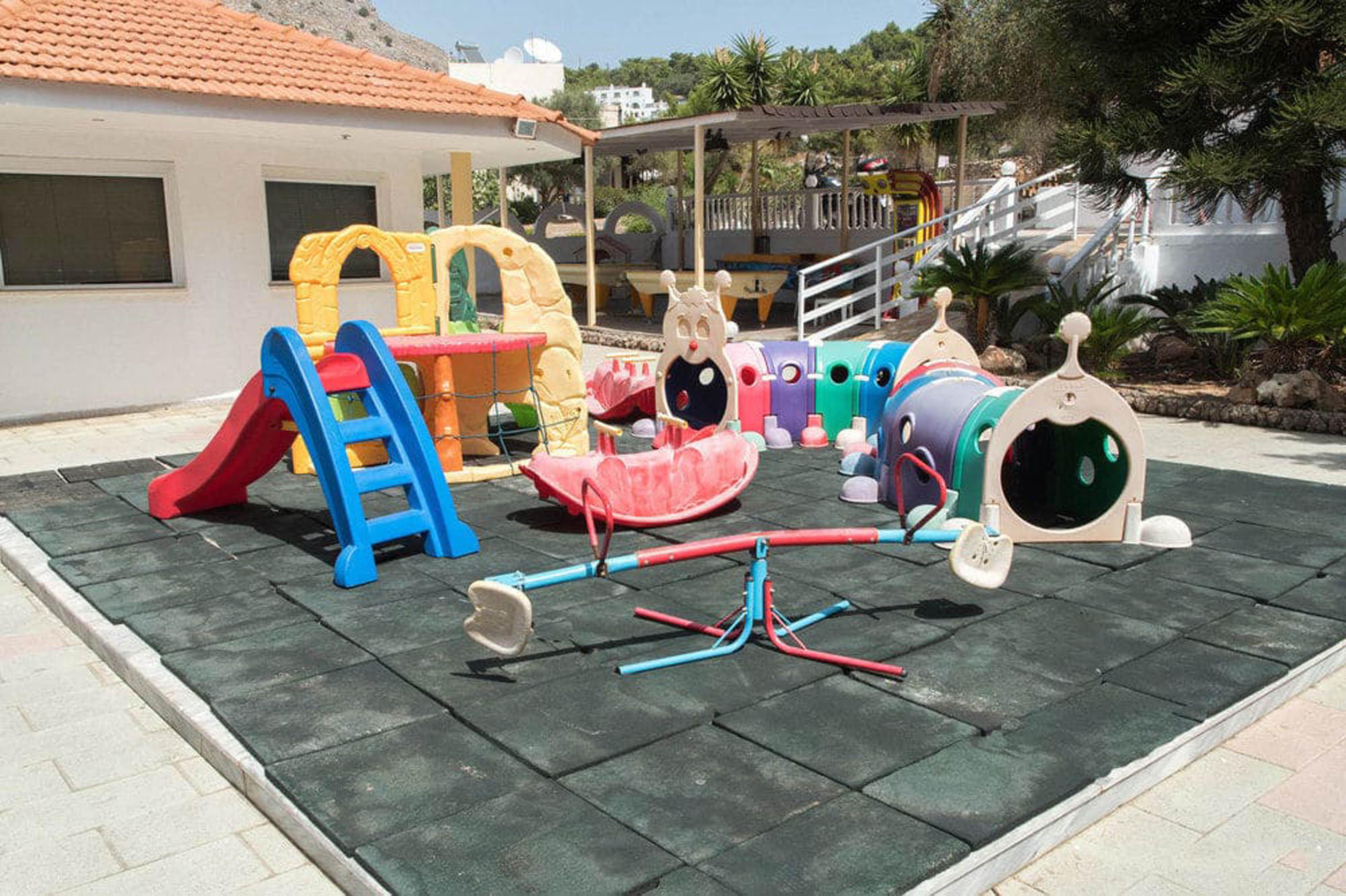 Thalia Hotel 2*